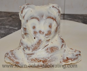 crumb coat bear cake