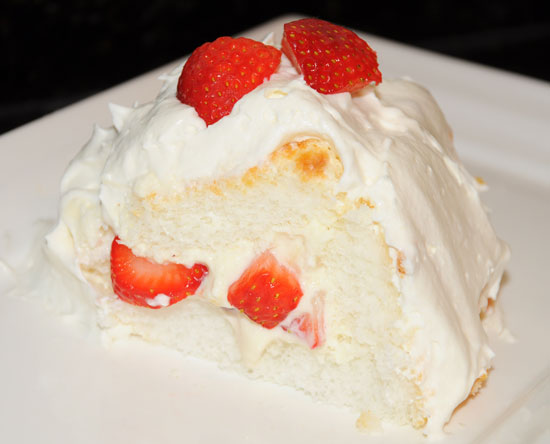 strawberries with cake