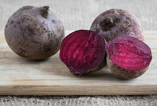 beet food facts photo of whole beet