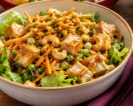Asian chicken cashew salad