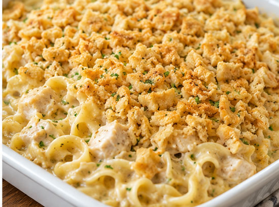 Chicken noodle casserole with creamy sauce