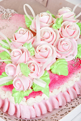 pink roses ruffle cake