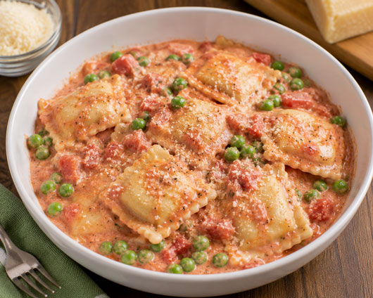 Creamy Tomato Ravioli and Peas
