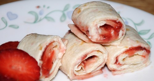 strawberry roll ups
