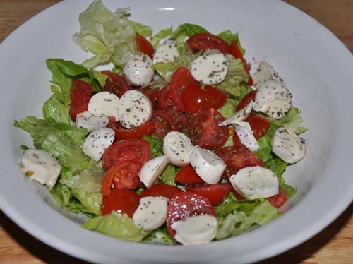 tomato mozzarella salad