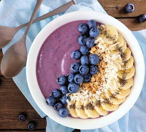 blueberry smoothie bowl