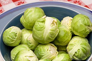 brussel sprouts food facts picture of vegetables brussels sprouts