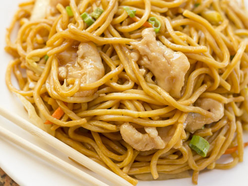 lo mein noodles