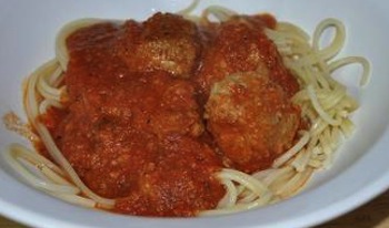 marinara sauce with meatballs