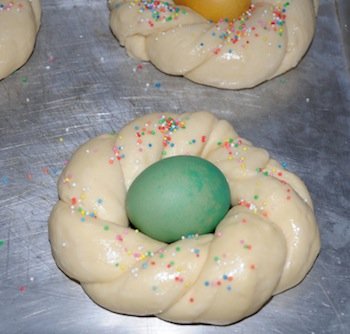 easter bread with dyed egg