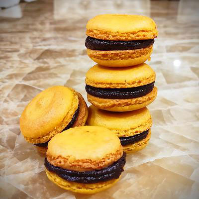 French macarons with chocolate ganache