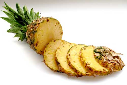 pineapple food facts, picture of whole pineapple