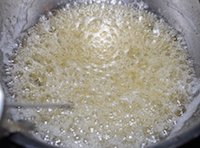 sucker making sugar syrup